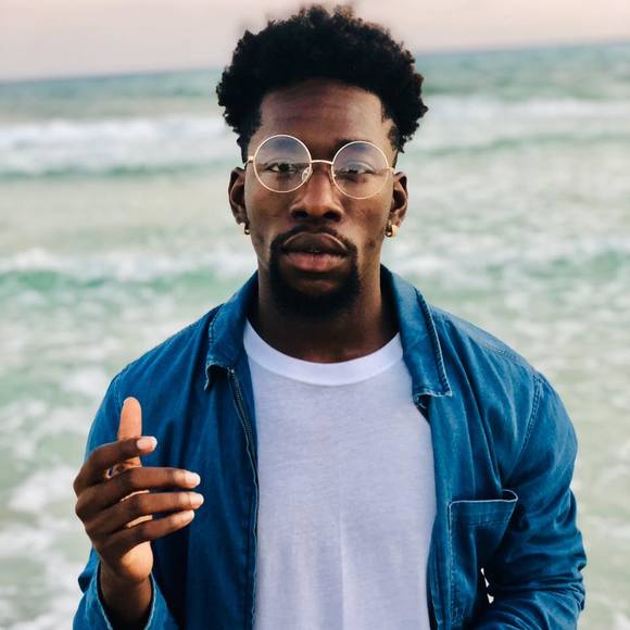 Meet your Posher, Makinson - Picture 1 of 1